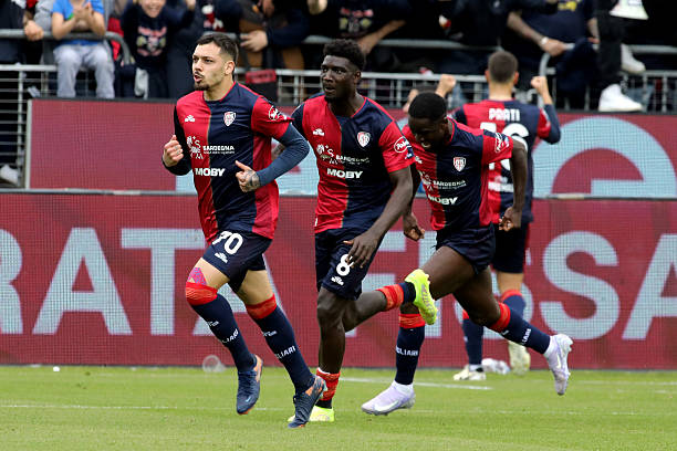Cagliari sẽ có điểm trước Verona? Cagliari sẽ có điểm trước Verona?