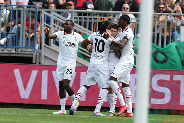 AC Milan sẽ đánh bại Genoa ngay trên sân khách? AC Milan sẽ đánh bại Genoa ngay trên sân khách?