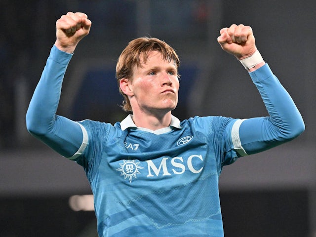 Nhận định, soi tỷ lệ Lecce vs Napoli 23h00 ngày 03/05, Serie A - Ảnh 1. Nhận định, soi tỷ lệ Lecce vs Napoli 23h00 ngày 03/05, Serie A - Ảnh 1.