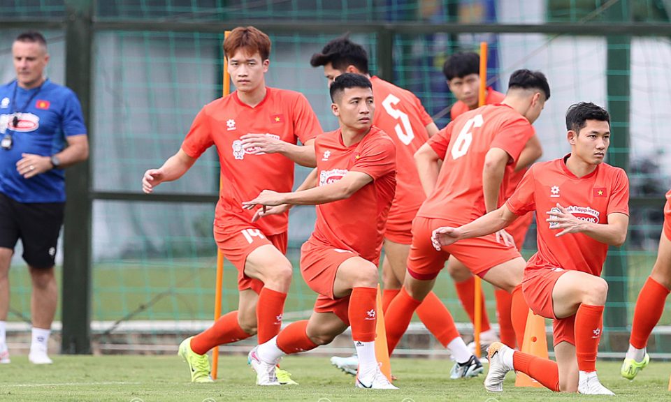 Lịch thi đấu bóng đá hôm nay 4/6: Trực tiếp Việt Nam đấu với U22 Việt Nam, Thái Lan vs Ấn Độ - Ảnh 1. Lịch thi đấu bóng đá hôm nay
